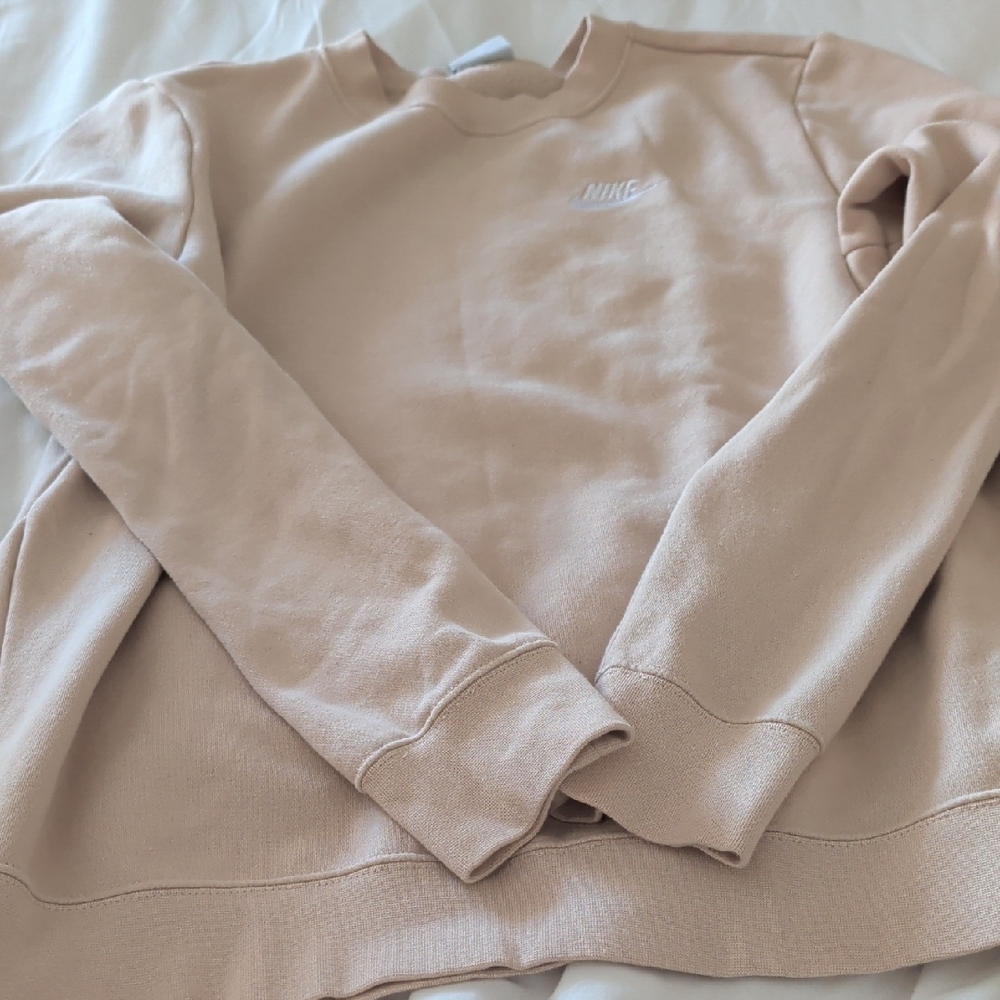 Nike Light Tan Crewneck Sweatshirt
